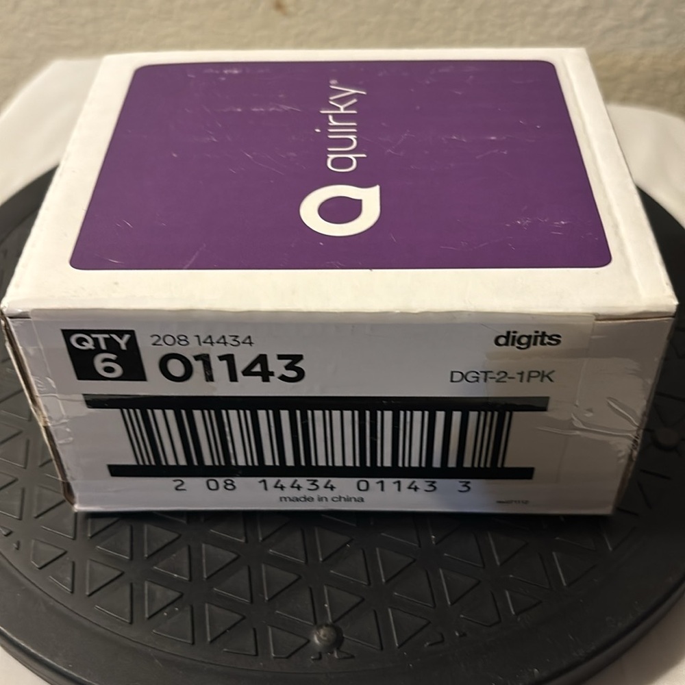 Box of 6 QUIRKY Digits Conductive Glove Finger Pads - Each box has Six packs